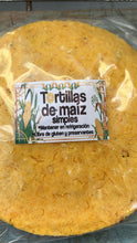 Load image into Gallery viewer, Tortillas de Maiz Agroecológico, Libre de Transgėnicos ( GMO Free, Agroecological Corn Tortillas)5 unidades/ unit