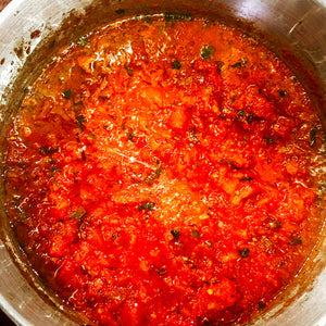 Salsa de Tomate con Chile Dulce Asado (Roasted Red Pepper Tomato Sauce) 700ml tarro/jar