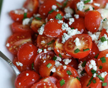 Load image into Gallery viewer, Tomates Cherry Orgánicos  (Organic Cherry Tomatoes ) 500gr
